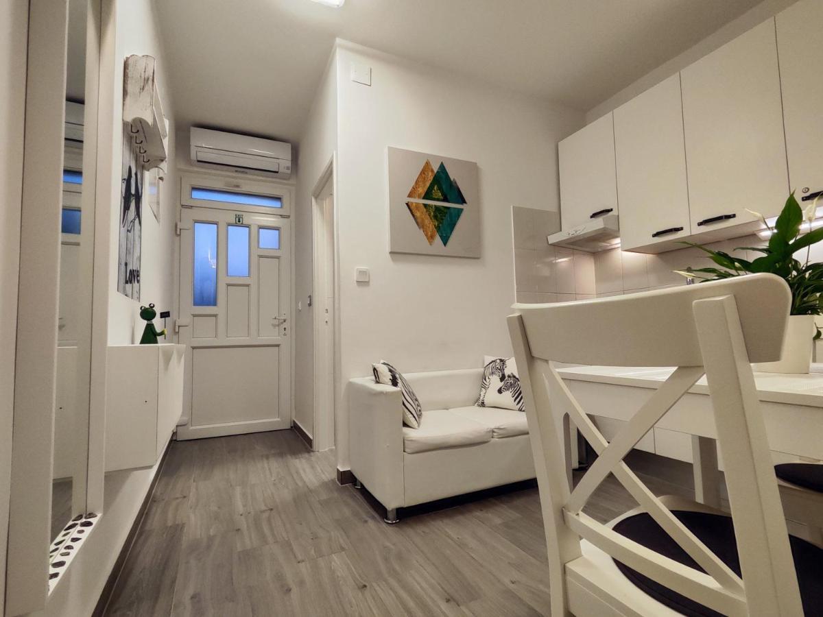 Sea & Sun Apartments Tucepi Bilik gambar
