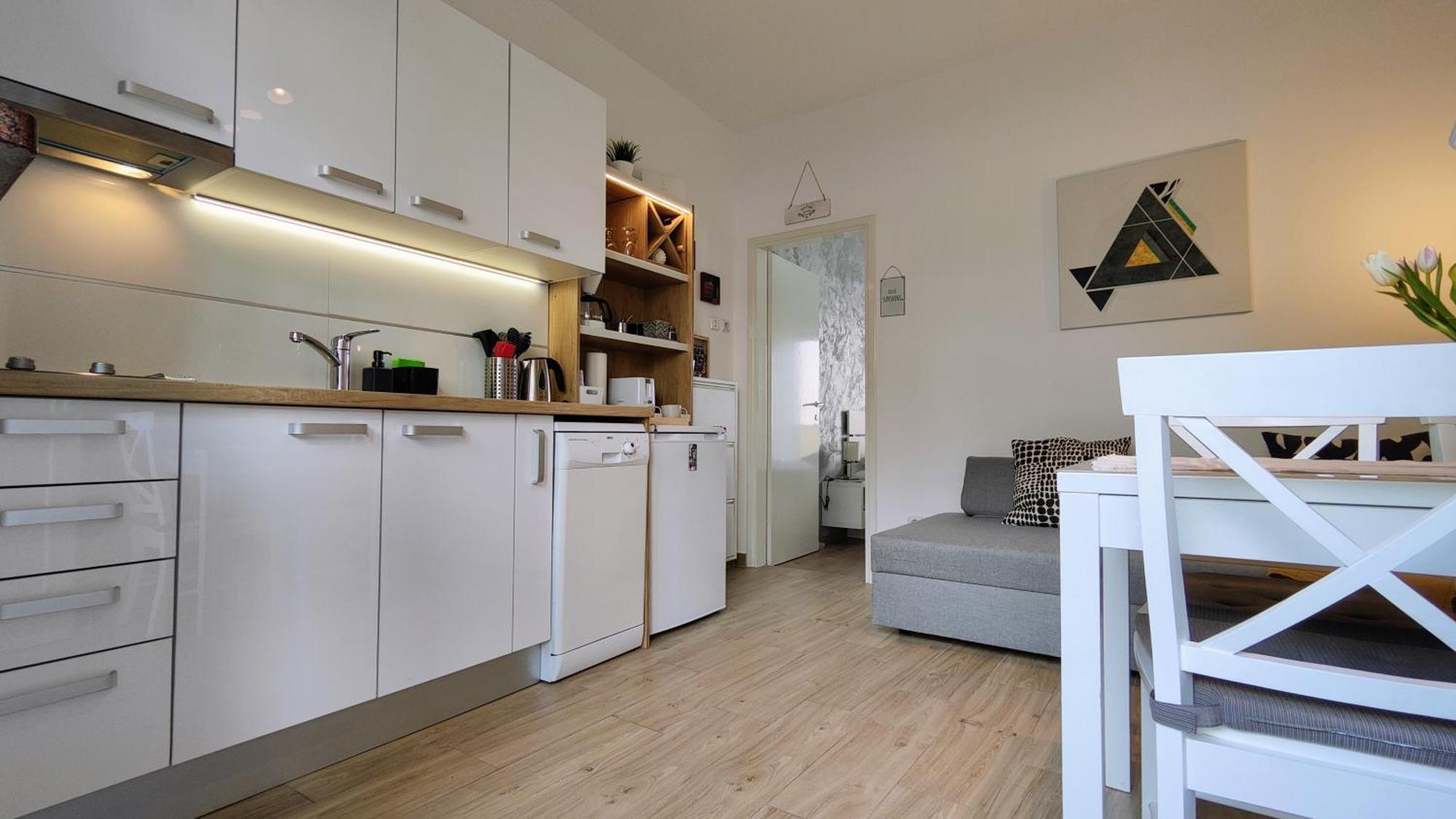 Sea & Sun Apartments Tucepi Bilik gambar