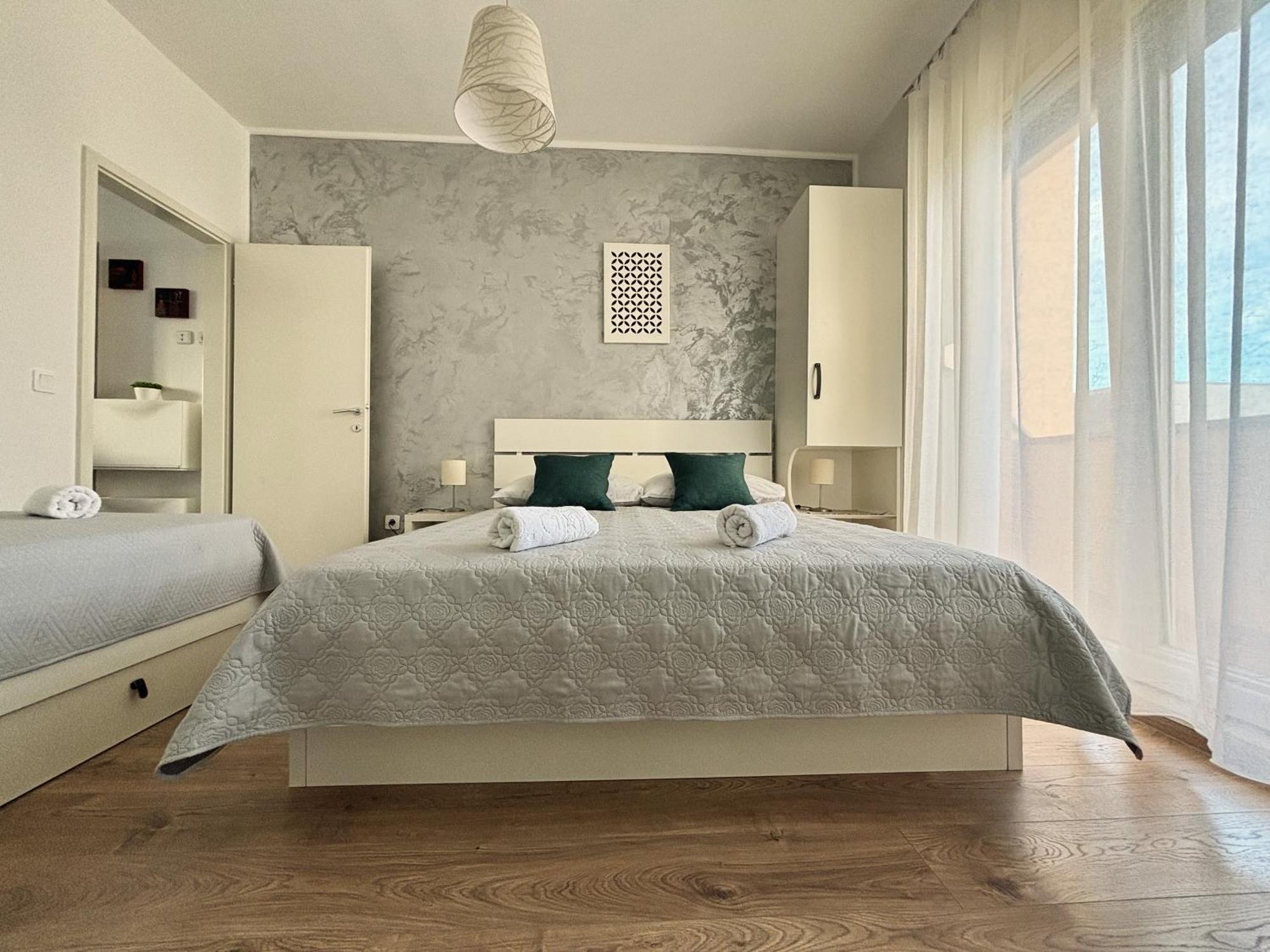 Sea & Sun Apartments Tucepi Bilik gambar
