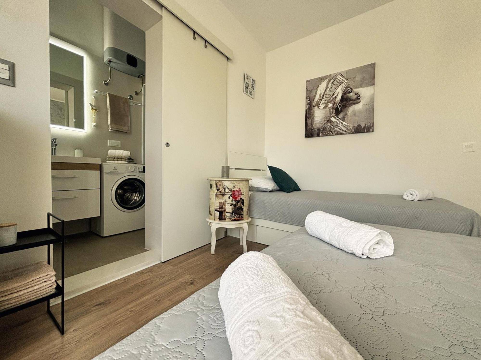 Sea & Sun Apartments Tucepi Bilik gambar