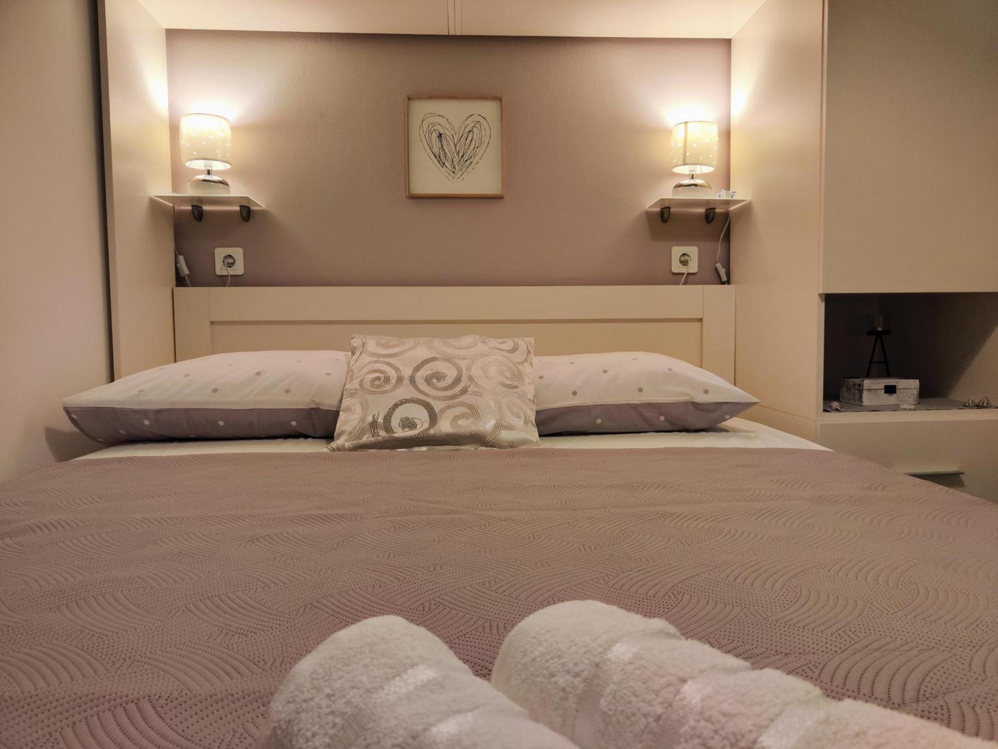 Sea & Sun Apartments Tucepi Bilik gambar