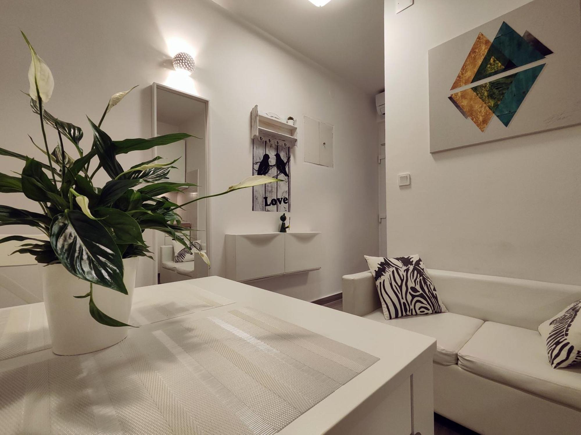 Sea & Sun Apartments Tucepi Bilik gambar